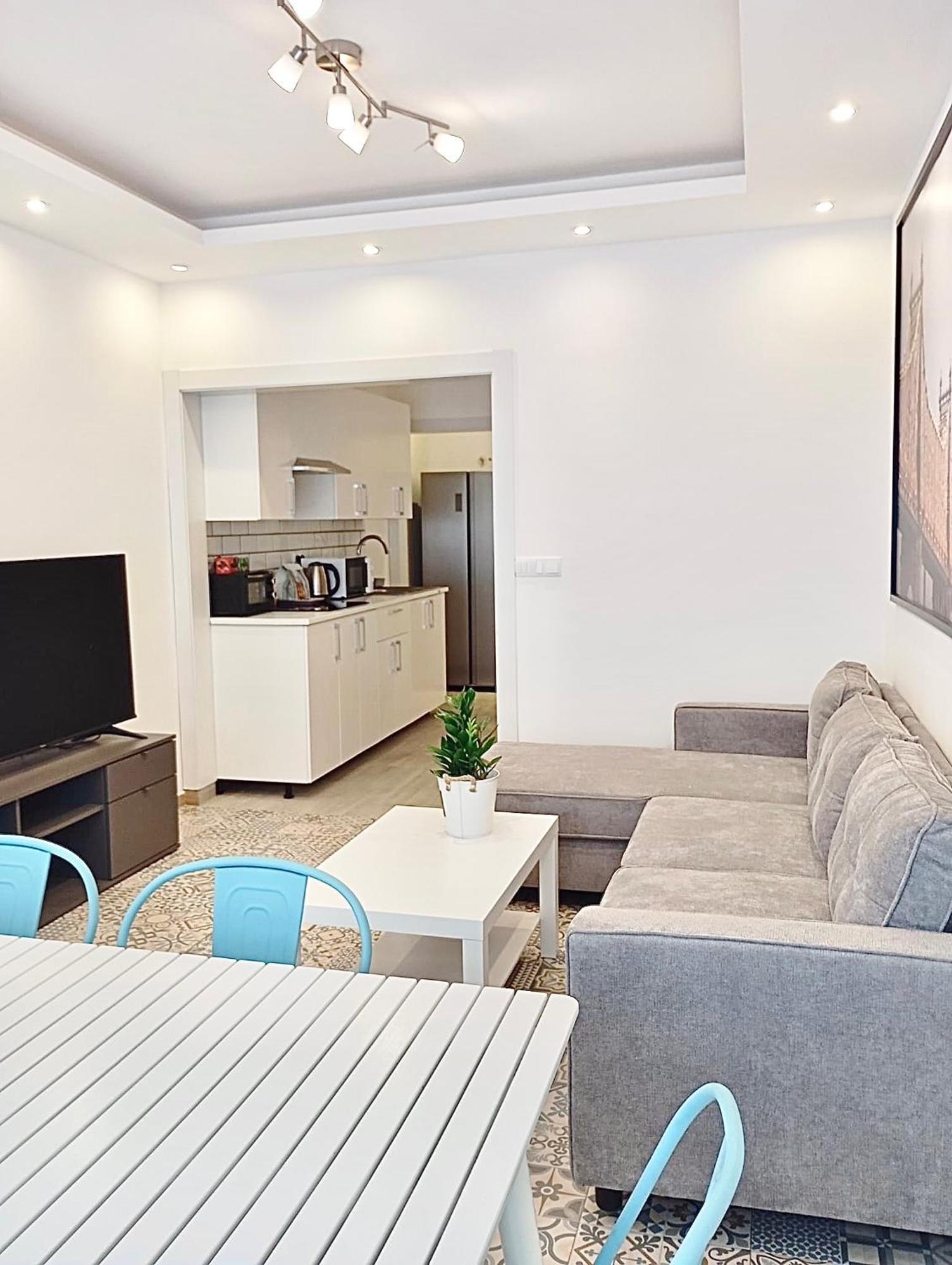 Warm Harbor Apartment Santa Coloma de Gramenet Bagian luar foto